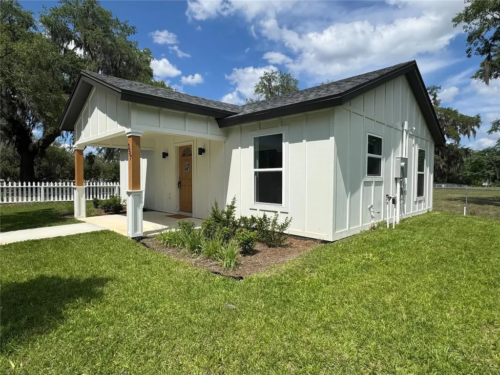 357 N Main Avenue Groveland FL 34736