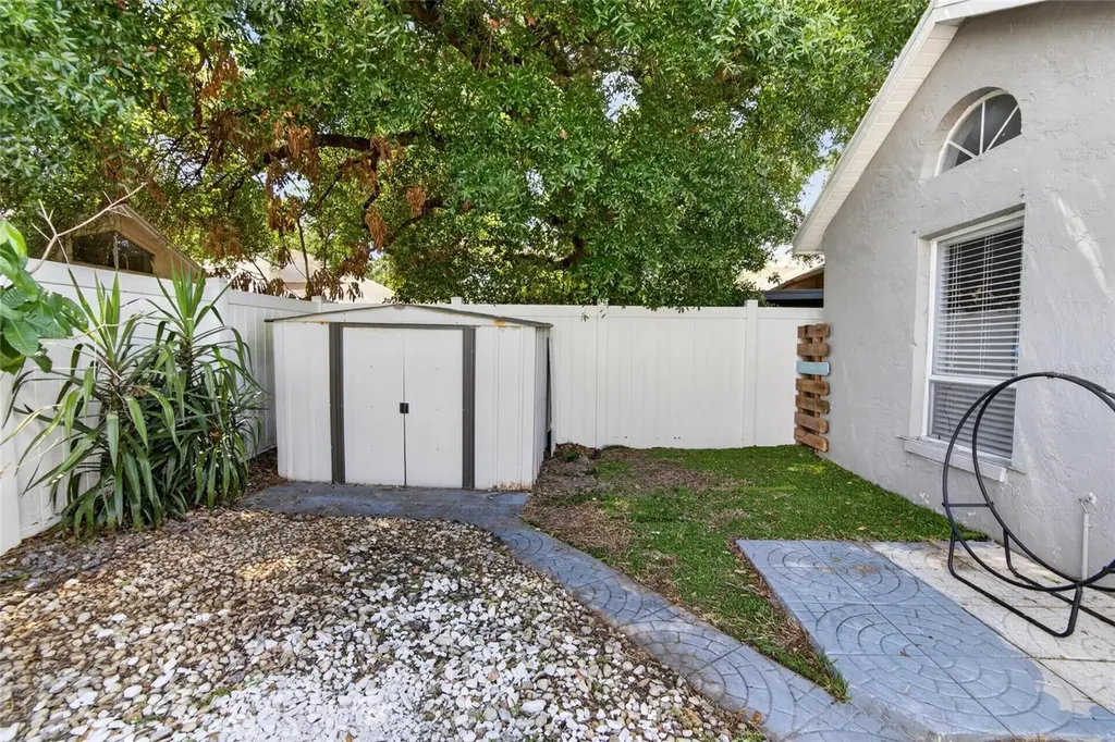 305 Sand Ridge Drive Valrico FL 33594