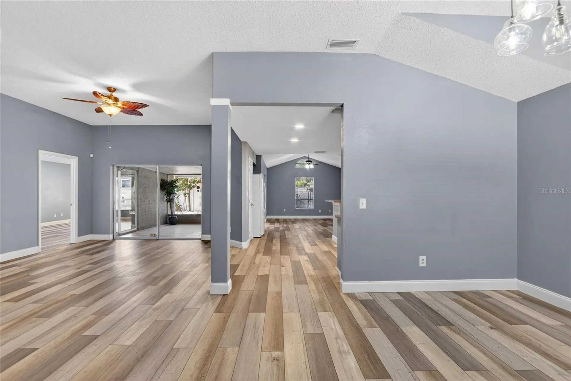 305 Sand Ridge Drive Valrico FL 33594