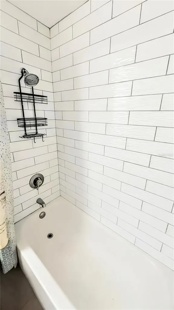 850 S Tamiami Trail Sarasota FL 34236