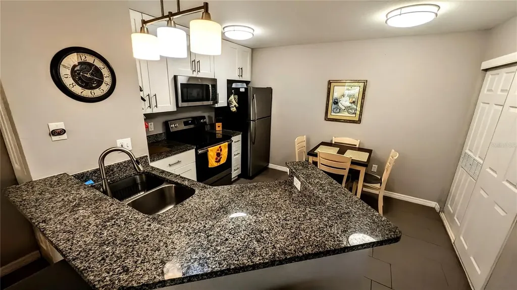 850 S Tamiami Trail Sarasota FL 34236