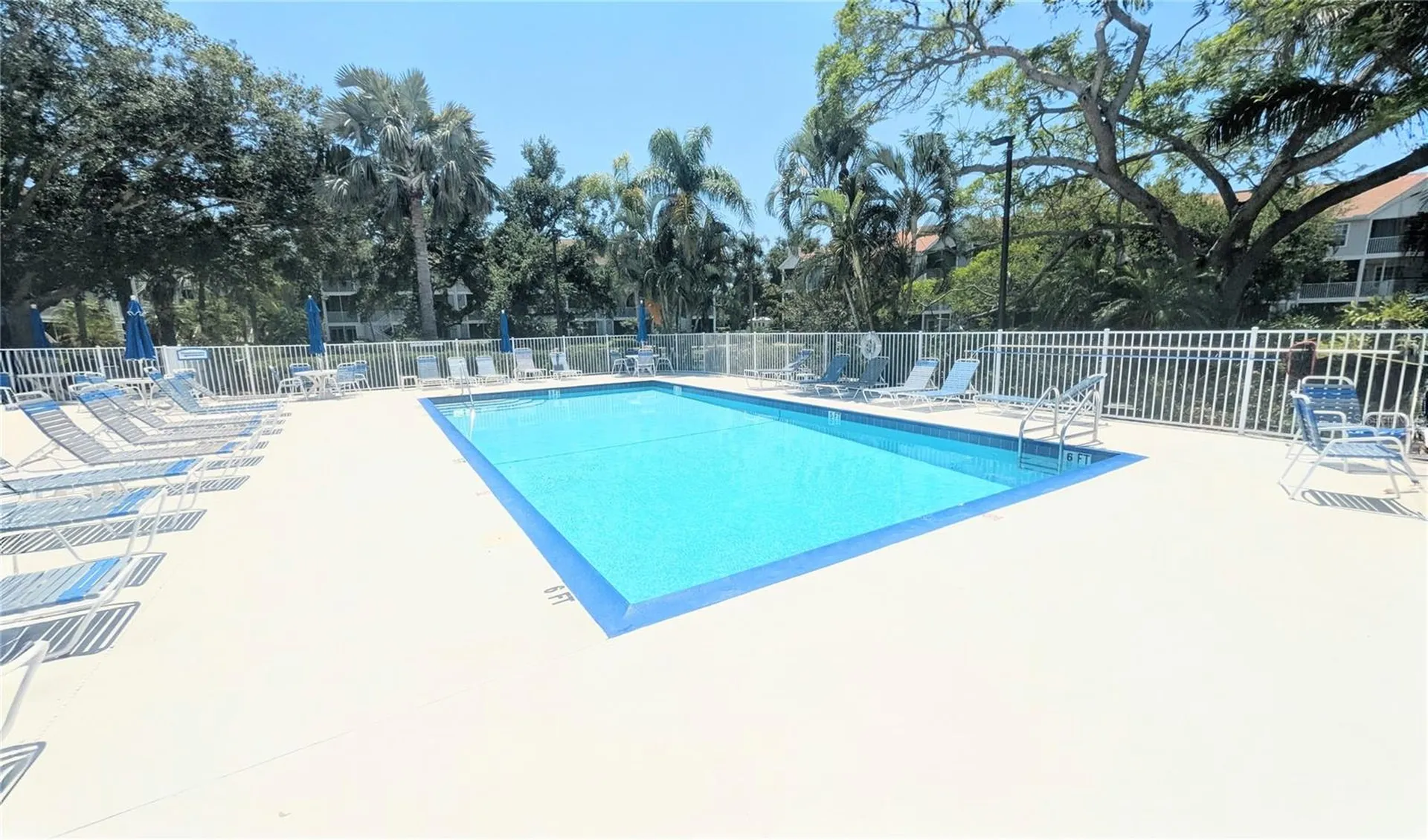 850 S Tamiami Trail Sarasota FL 34236