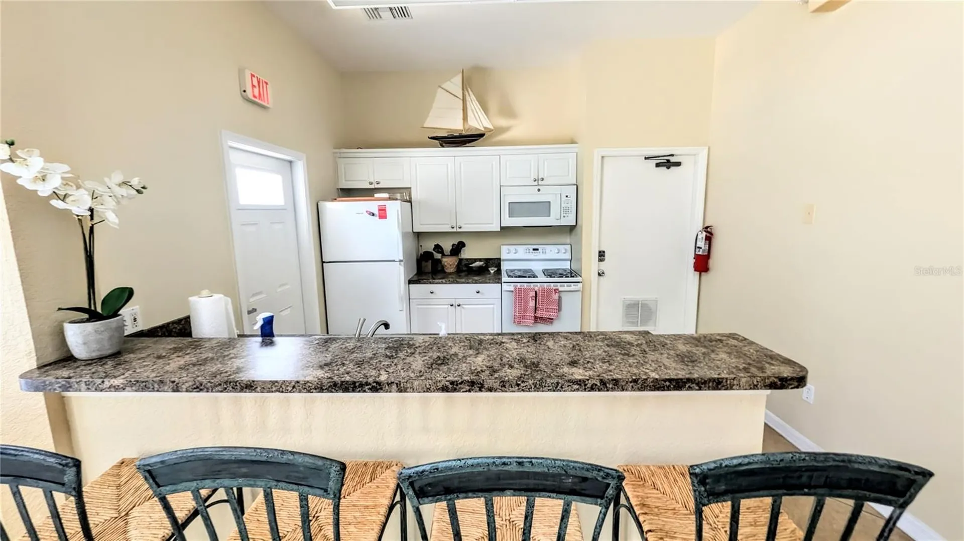 850 S Tamiami Trail Sarasota FL 34236