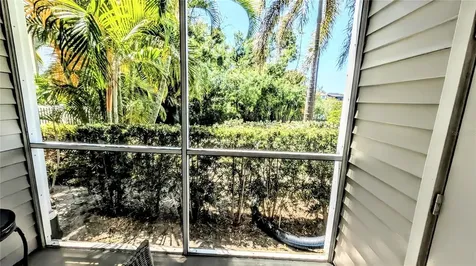 850 S Tamiami Trail Sarasota FL 34236