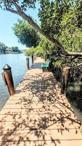 850 S Tamiami Trail Sarasota FL 34236