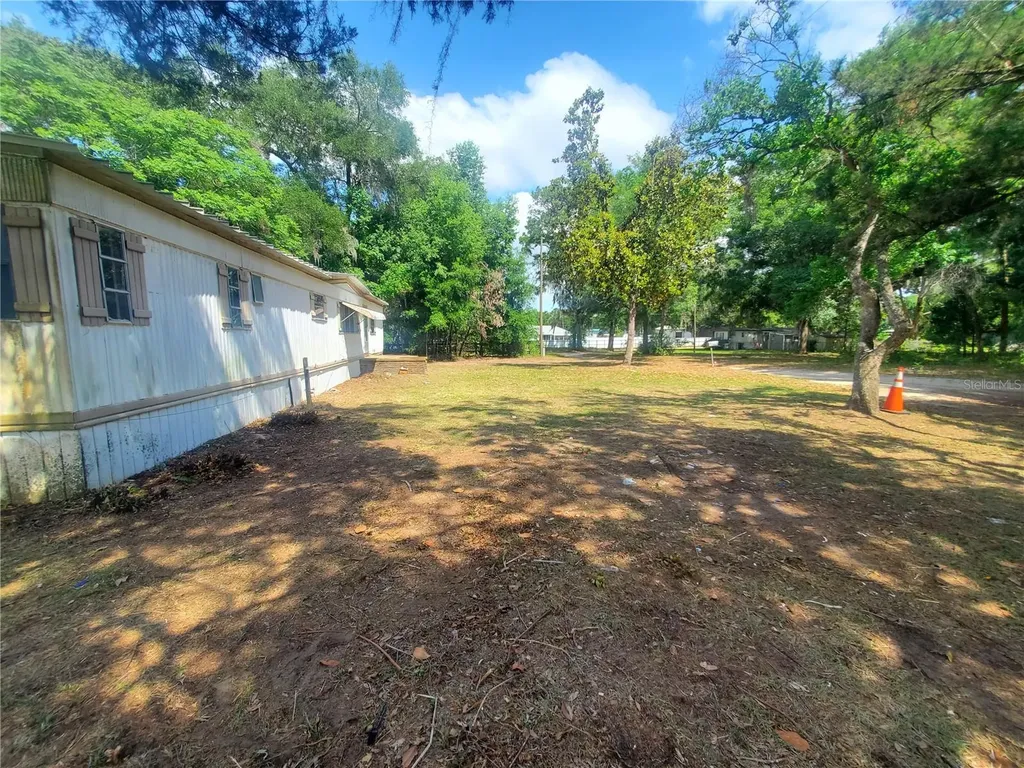 6945 SE 110th Street Belleview FL 34420