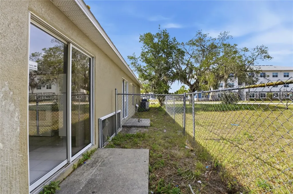 1830 2nd Street NW Winter Haven FL 33881