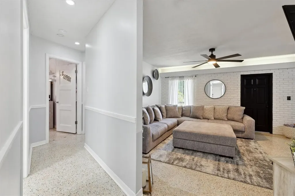 4416 Jamerson Place Orlando FL 32807