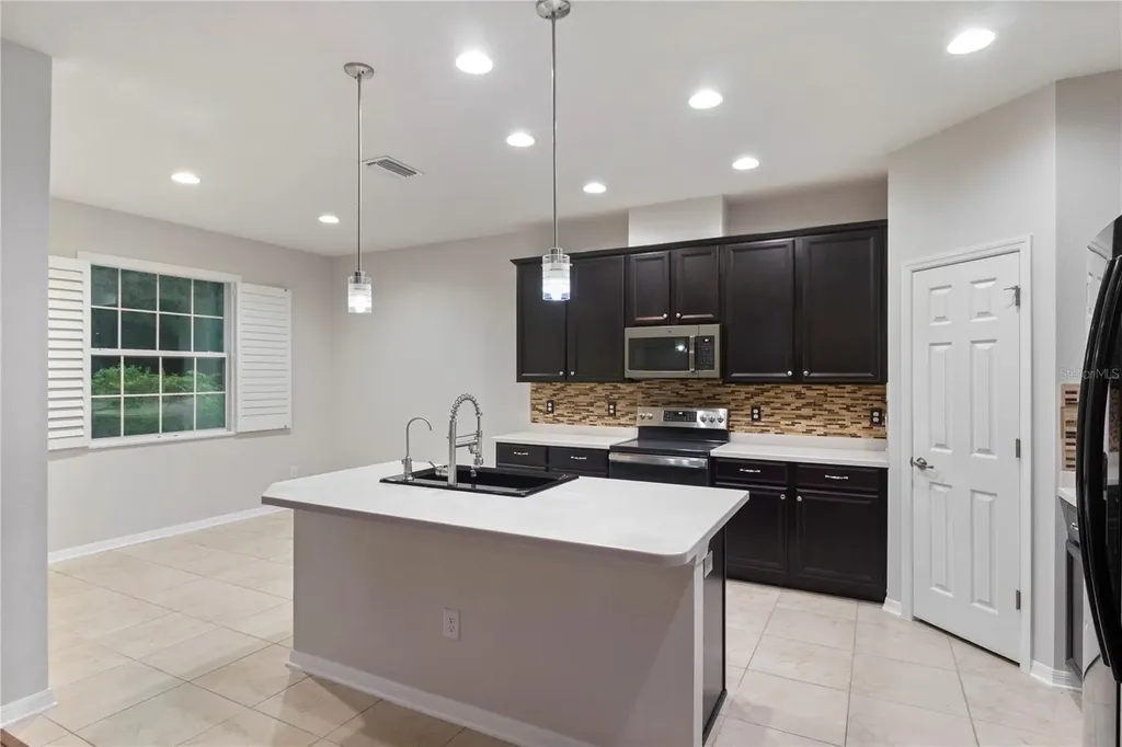 6936 Rocky Canyon Way Tampa FL 33625