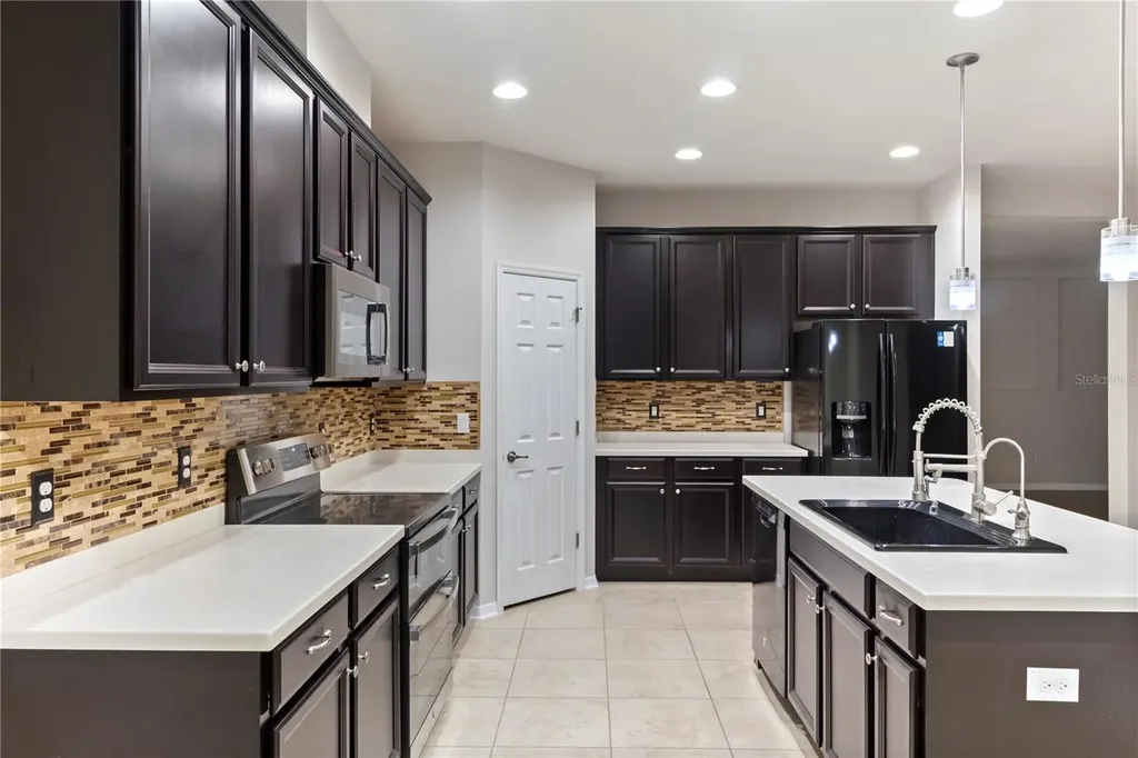 6936 Rocky Canyon Way Tampa FL 33625