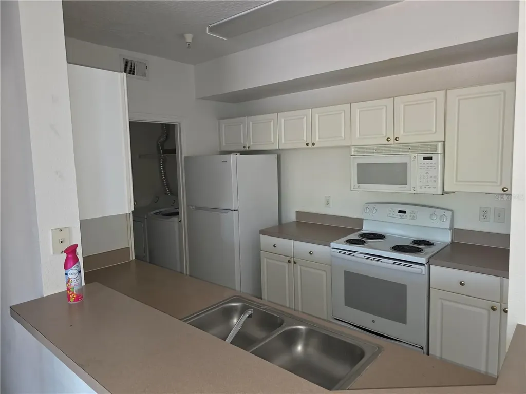 5554 Metrowest Boulevard Orlando FL 32811