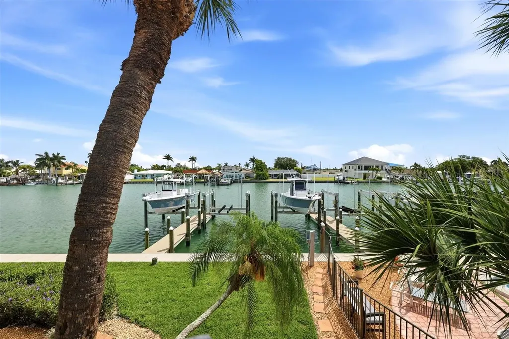 11835 3rd Street E Treasure Island FL 33706