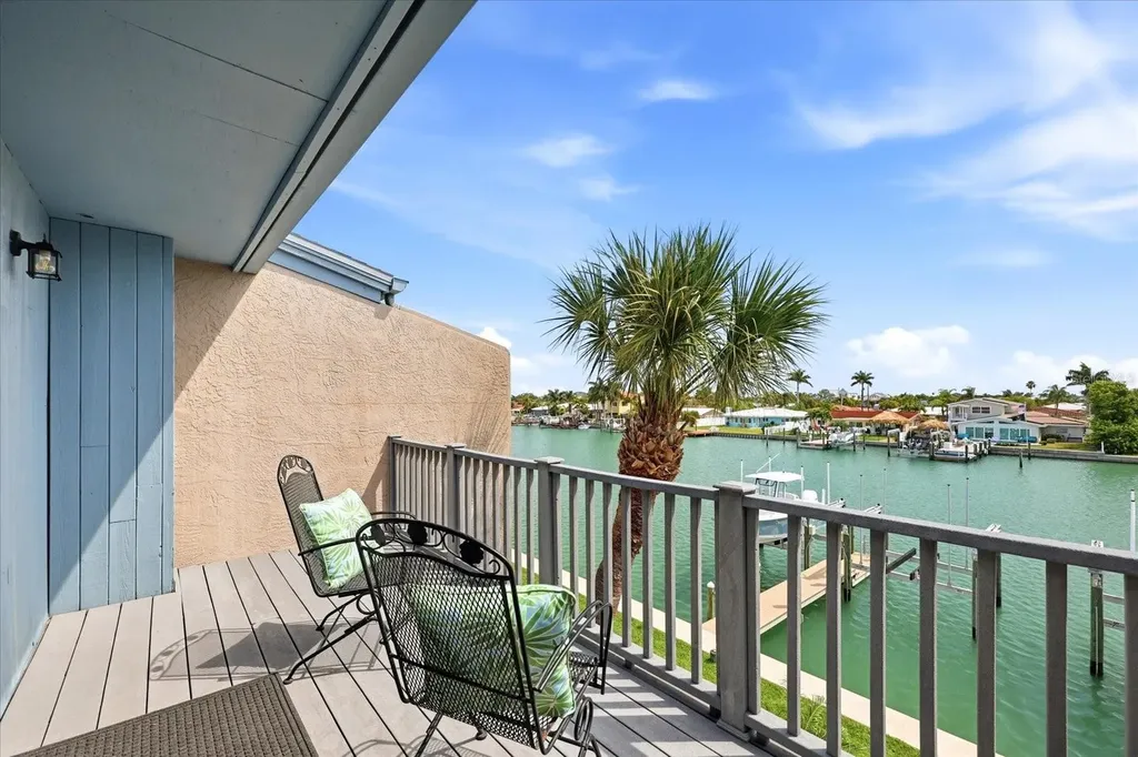 11835 3rd Street E Treasure Island FL 33706