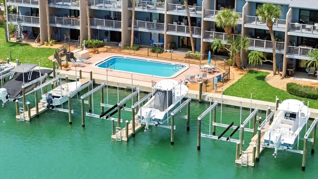 11835 3rd Street E Treasure Island FL 33706