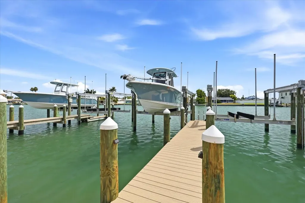 11835 3rd Street E Treasure Island FL 33706