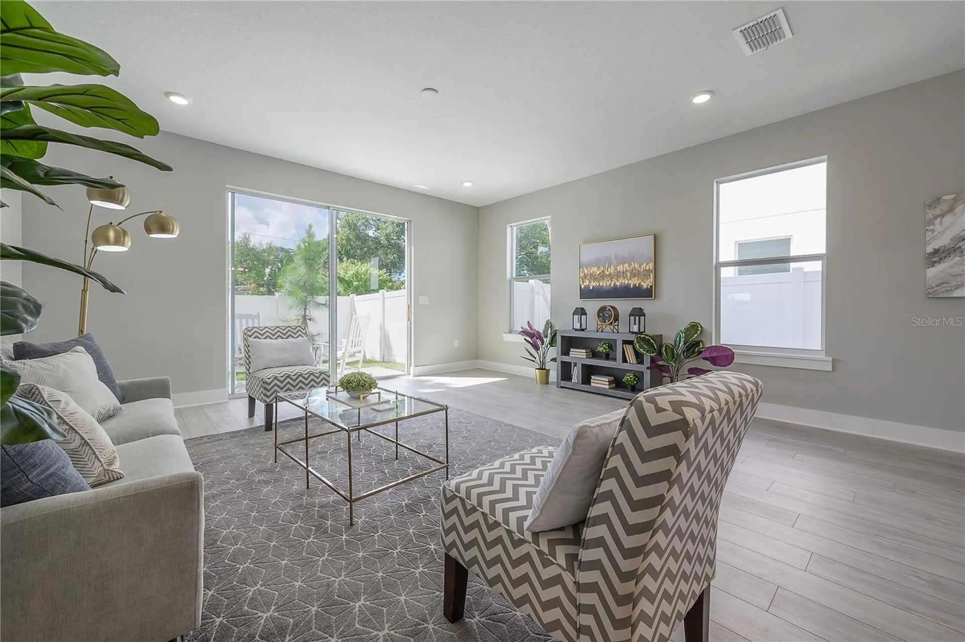 4402 W Gray Street Tampa FL 33609