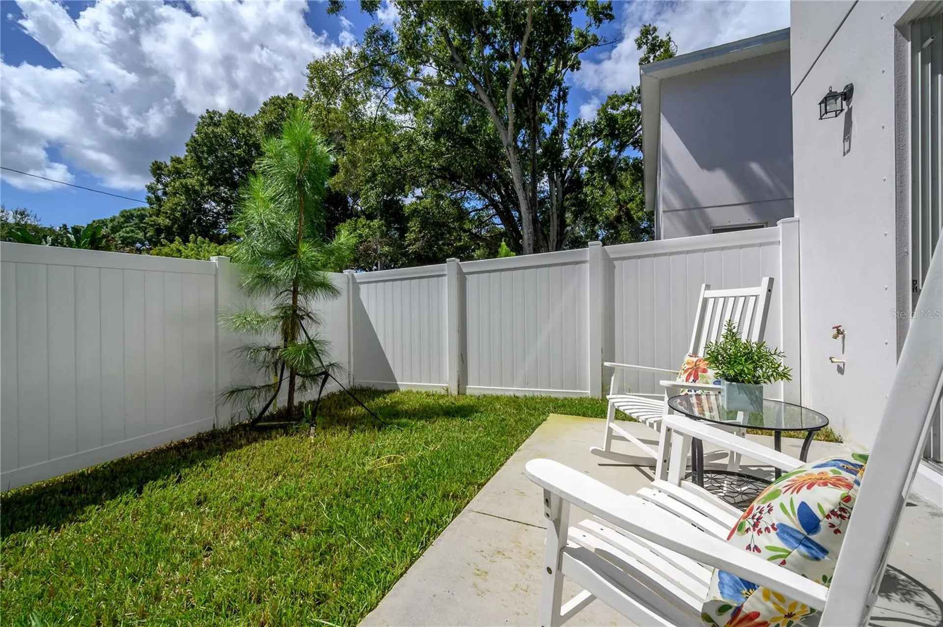4402 W Gray Street Tampa FL 33609