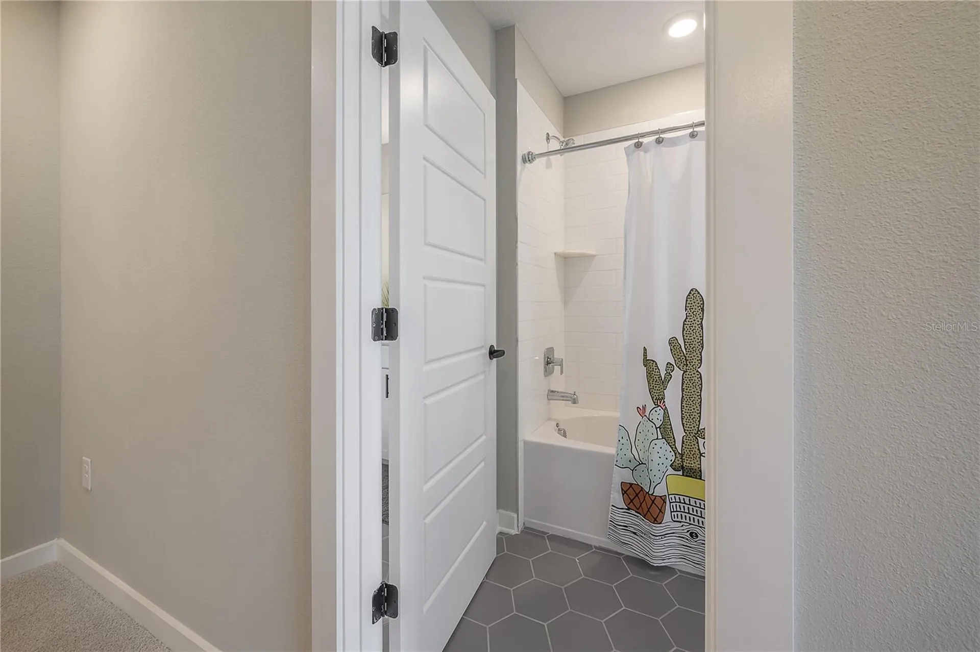 4402 W Gray Street Tampa FL 33609