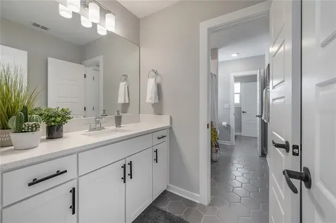 4402 W Gray Street Tampa FL 33609