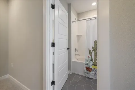 4402 W Gray Street Tampa FL 33609