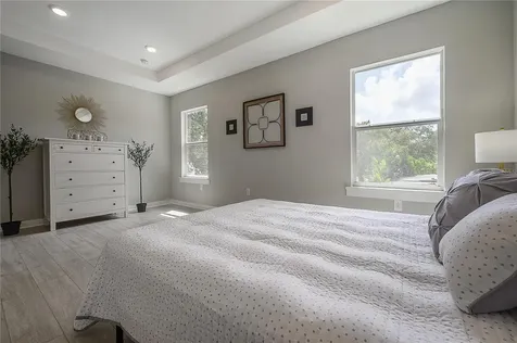 4402 W Gray Street Tampa FL 33609