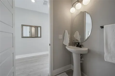 4402 W Gray Street Tampa FL 33609