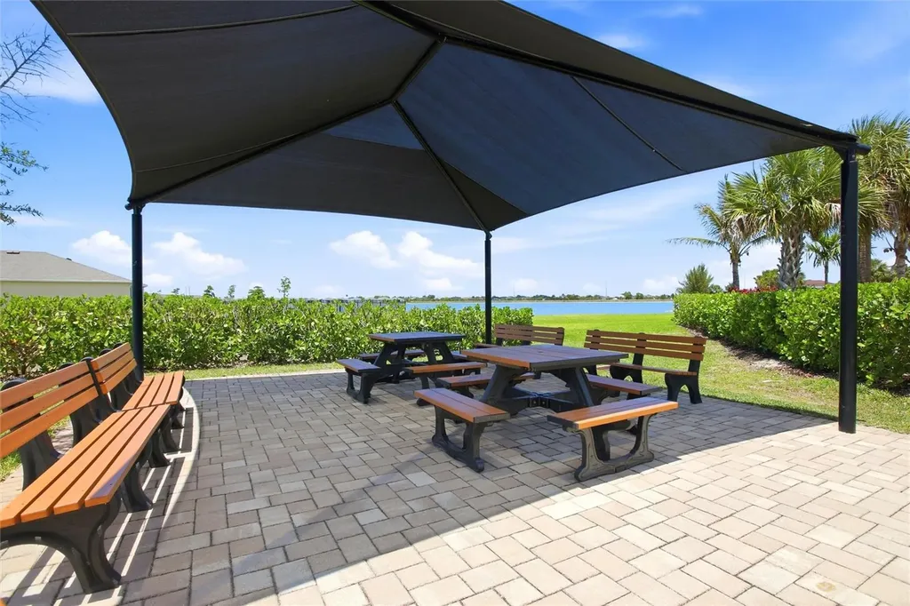 844 Heather Lake Avenue Cape Coral FL 33993
