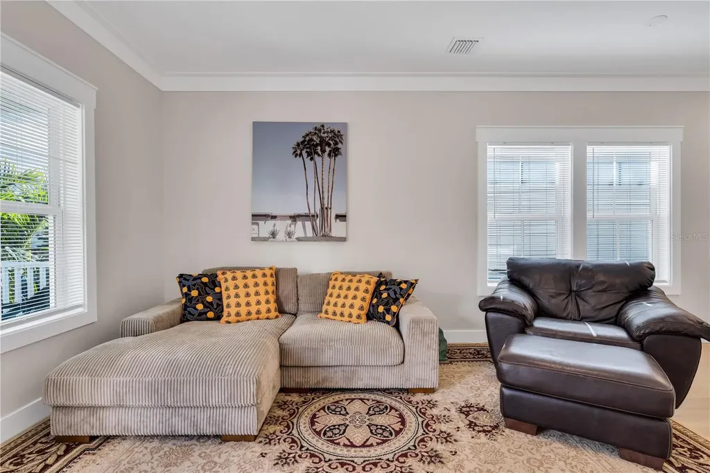 340 6th Street E Bradenton FL 34208