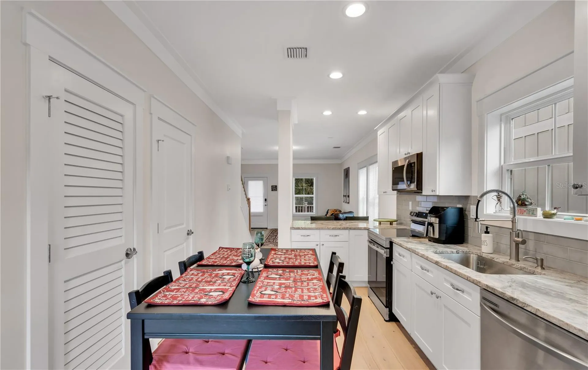 340 6th Street E Bradenton FL 34208