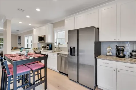 340 6th Street E Bradenton FL 34208