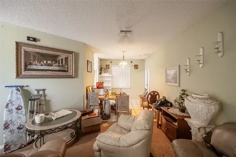 427 Lark Court Kissimmee FL 34759
