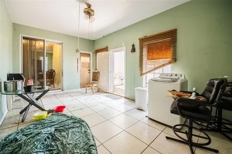 427 Lark Court Kissimmee FL 34759