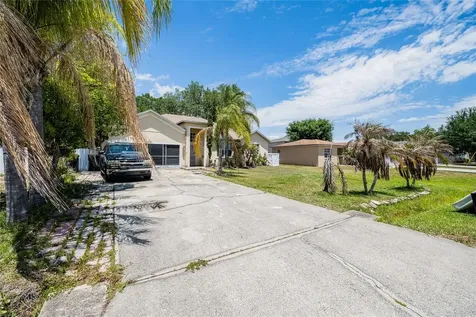 427 Lark Court Kissimmee FL 34759