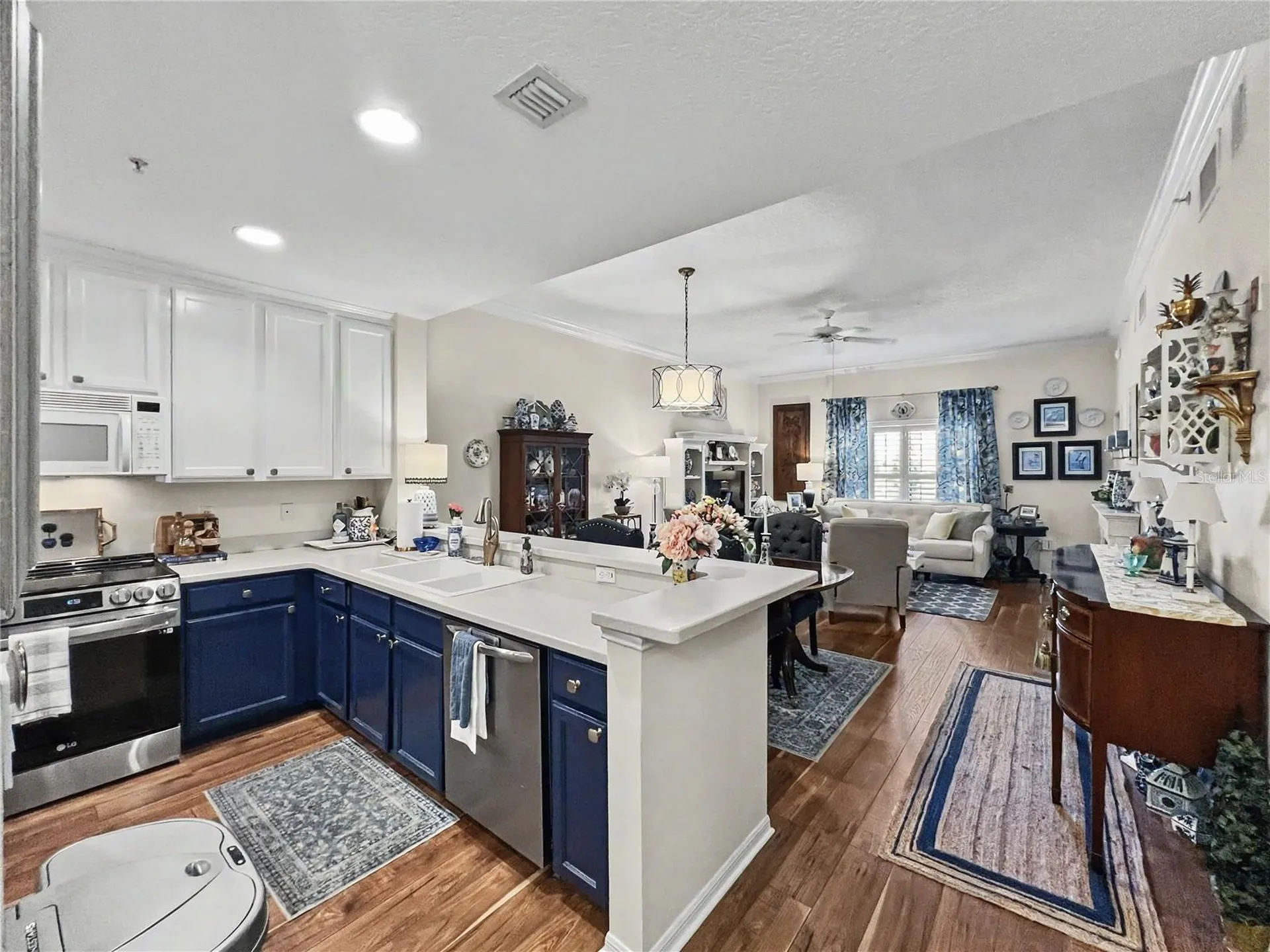 909 Waterside Lane Celebration FL 34747