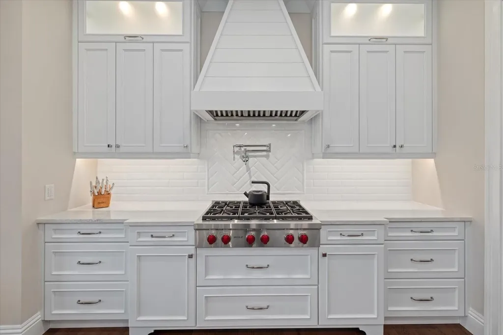 1525 Mallard Lane Sarasota FL 34239