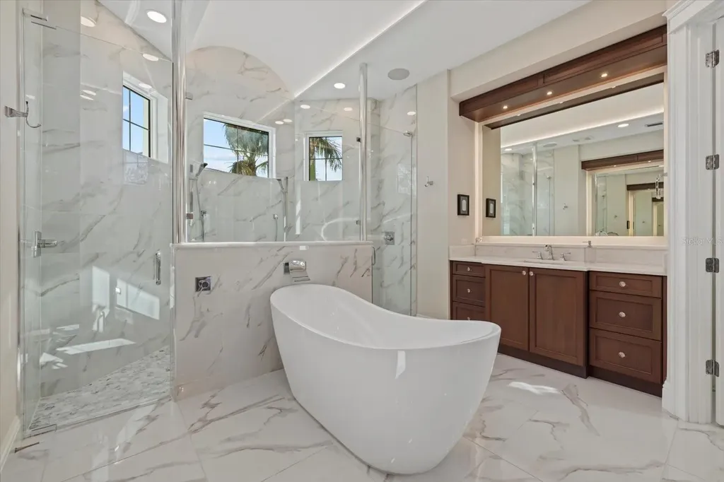 1525 Mallard Lane Sarasota FL 34239