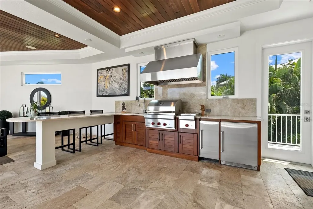 1525 Mallard Lane Sarasota FL 34239