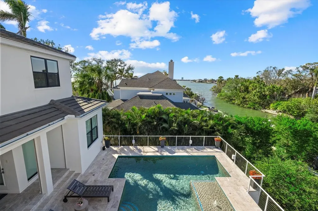 1525 Mallard Lane Sarasota FL 34239