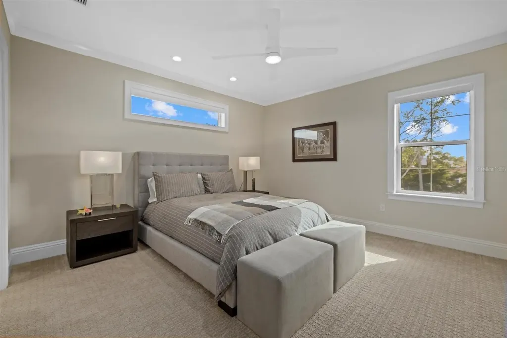 1525 Mallard Lane Sarasota FL 34239
