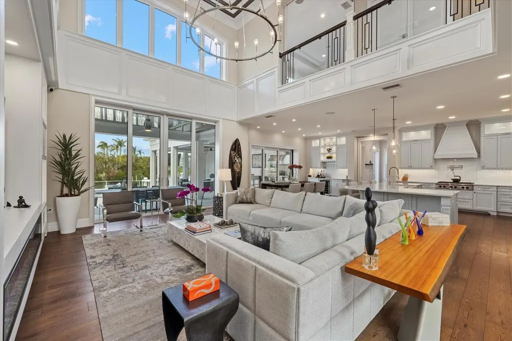 1525 Mallard Lane Sarasota FL 34239