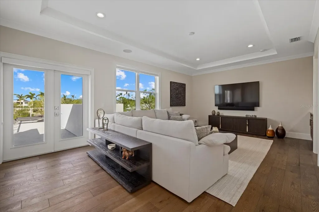 1525 Mallard Lane Sarasota FL 34239