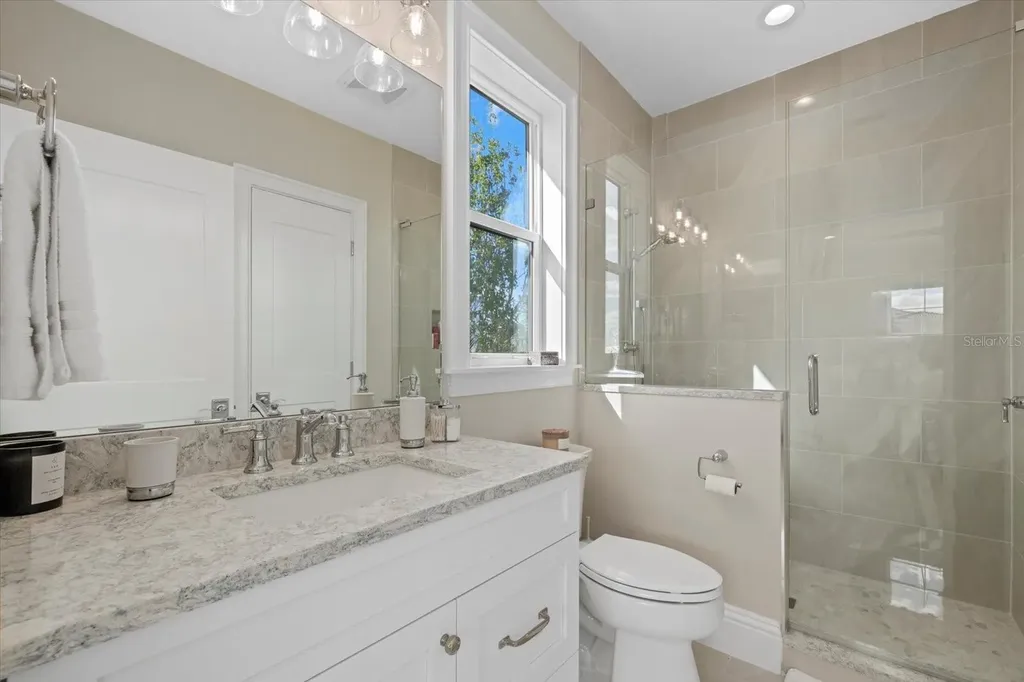 1525 Mallard Lane Sarasota FL 34239