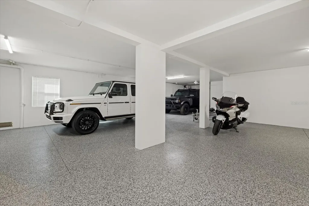 1525 Mallard Lane Sarasota FL 34239