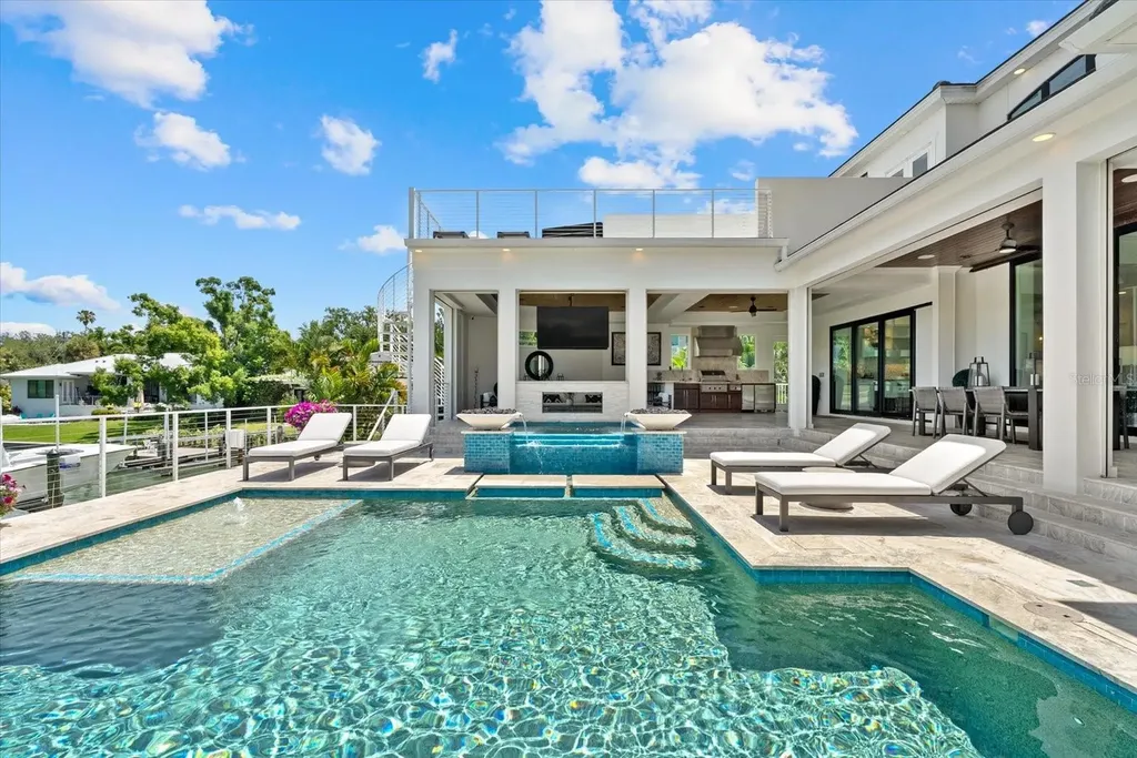 1525 Mallard Lane Sarasota FL 34239