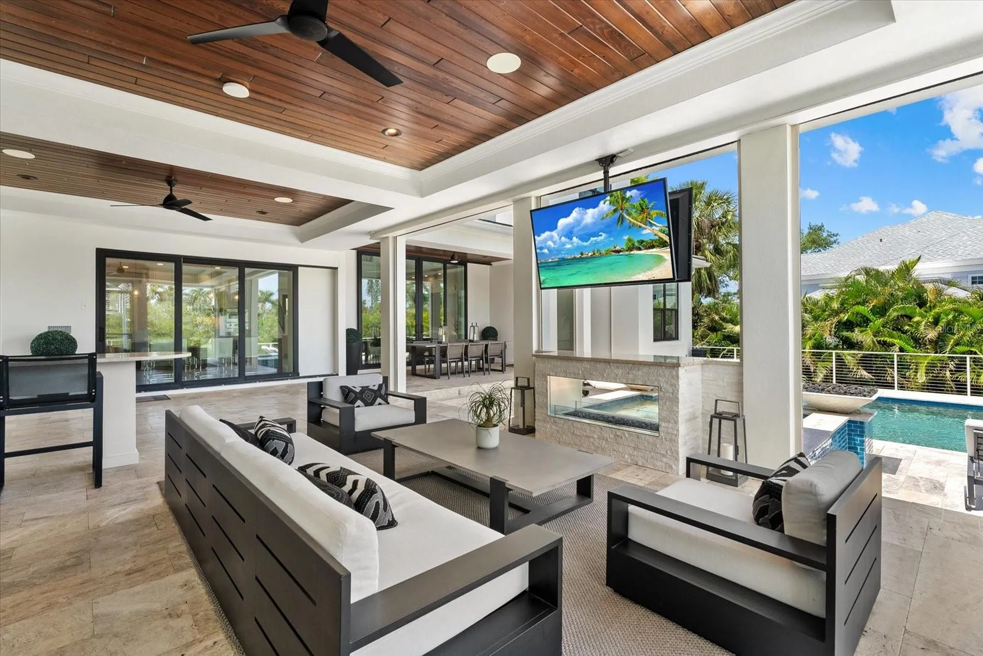 1525 Mallard Lane Sarasota FL 34239