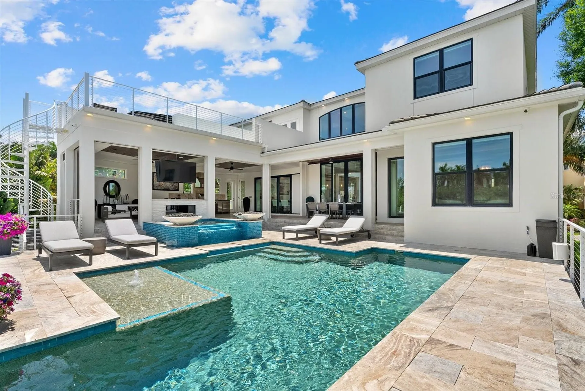 1525 Mallard Lane Sarasota FL 34239