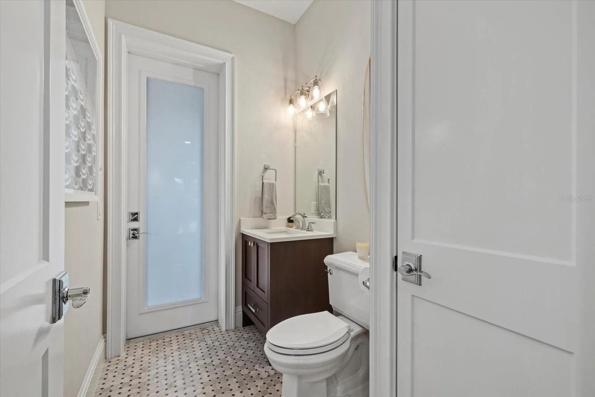 1525 Mallard Lane Sarasota FL 34239