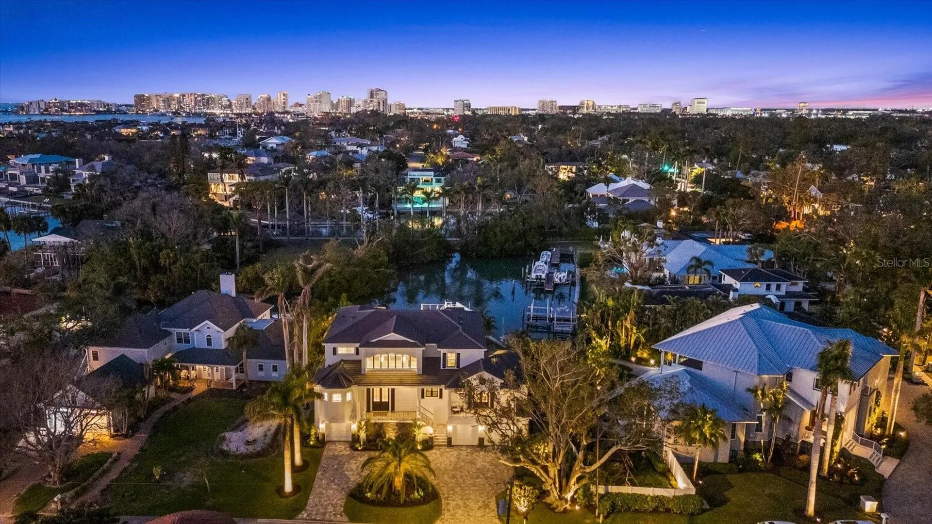 1525 Mallard Lane Sarasota FL 34239