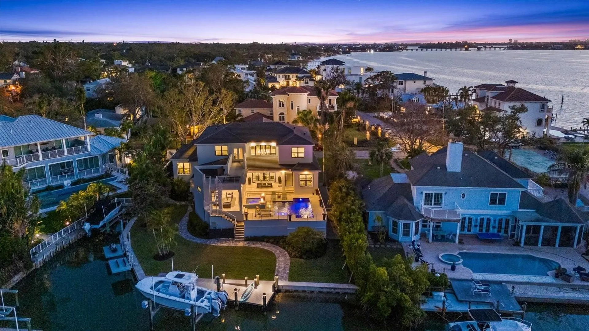 1525 Mallard Lane Sarasota FL 34239