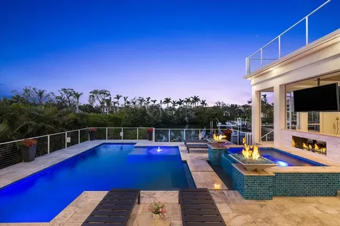 1525 Mallard Lane Sarasota FL 34239